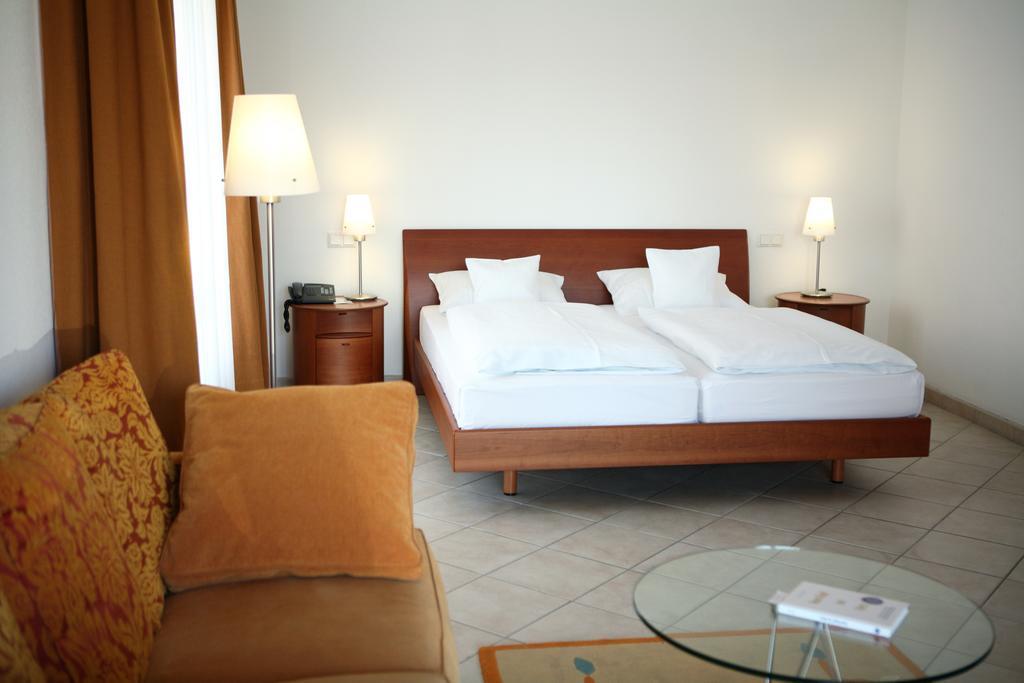 Maifeld Sport- Und Tagungshotel Верль Экстерьер фото