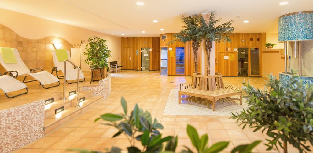 Maifeld Sport- Und Tagungshotel Верль Экстерьер фото
