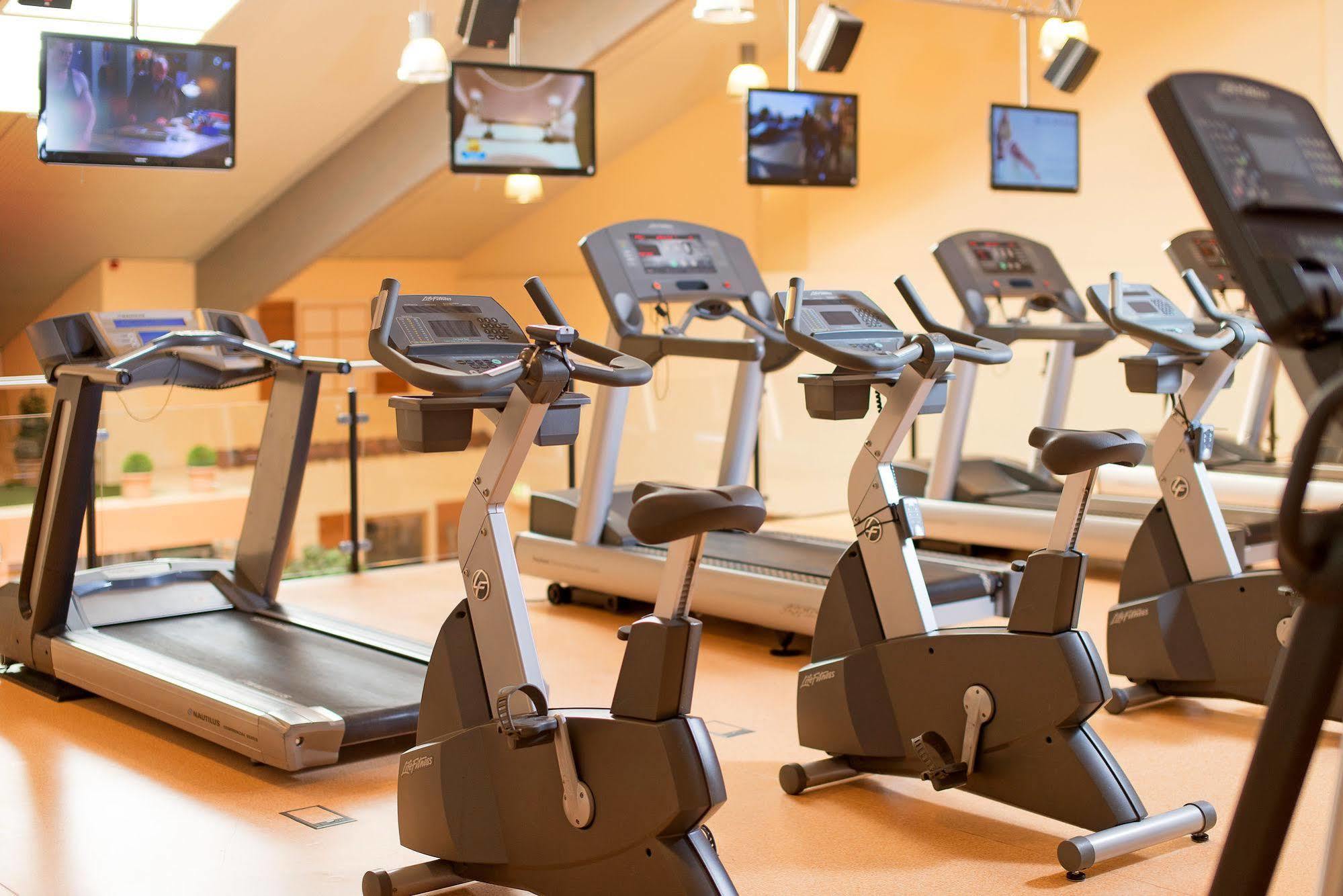 Maifeld Sport- Und Tagungshotel Верль Экстерьер фото