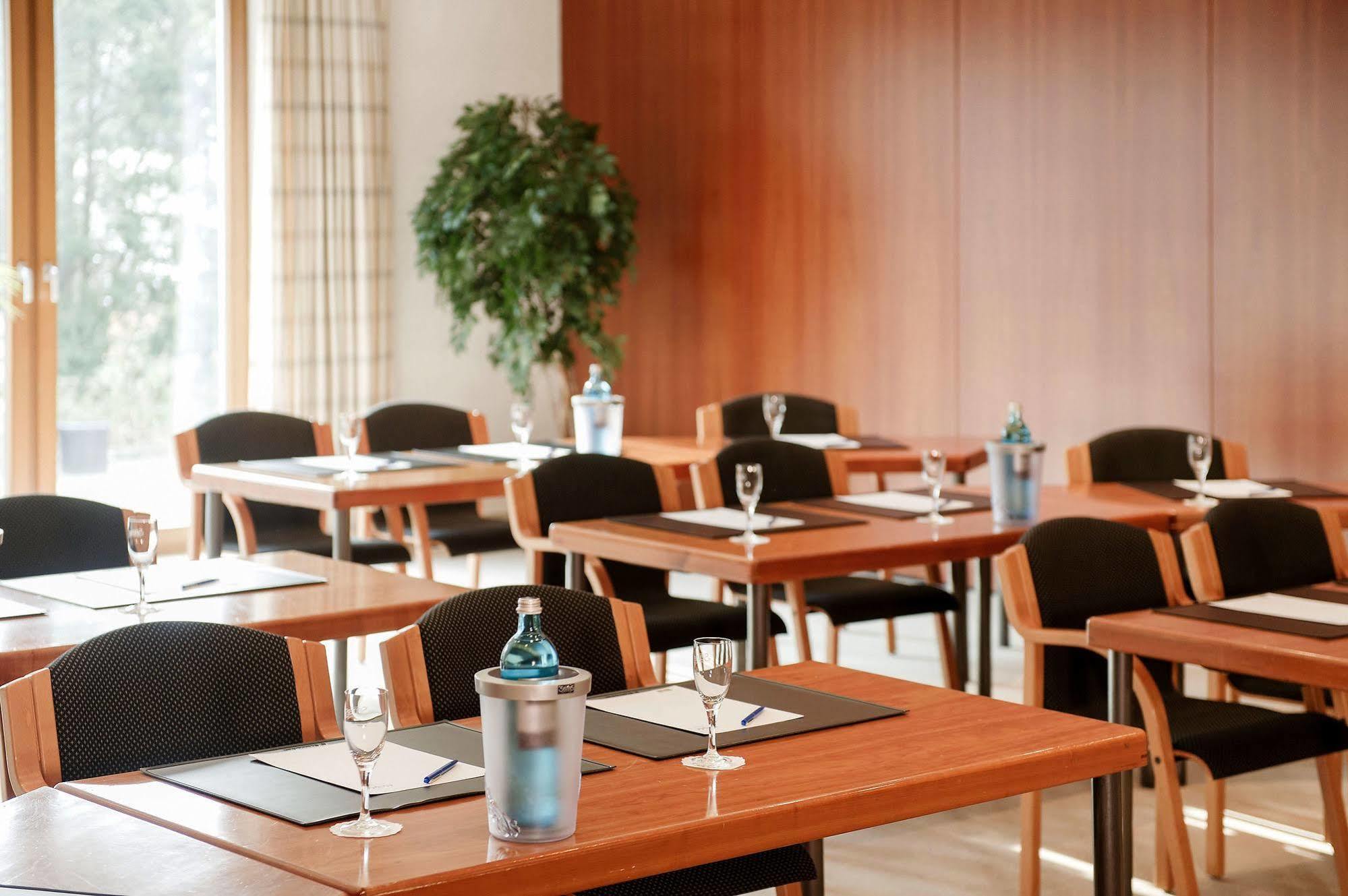Maifeld Sport- Und Tagungshotel Верль Экстерьер фото