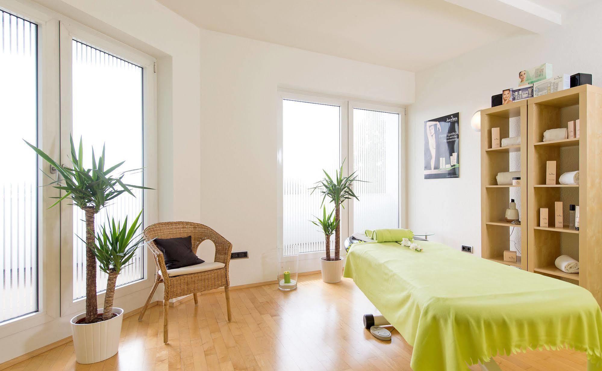 Maifeld Sport- Und Tagungshotel Верль Экстерьер фото